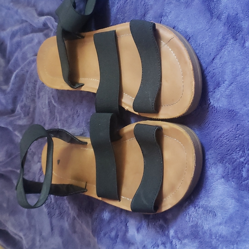 Black strap sandals size 10